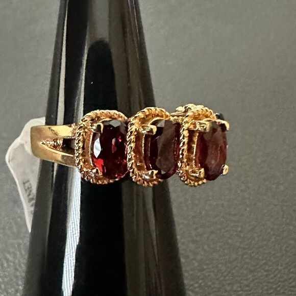 NWT Gen Garnet 14KT Gold Plated Tier Ring Size 5 - New - Picture 3 of 8